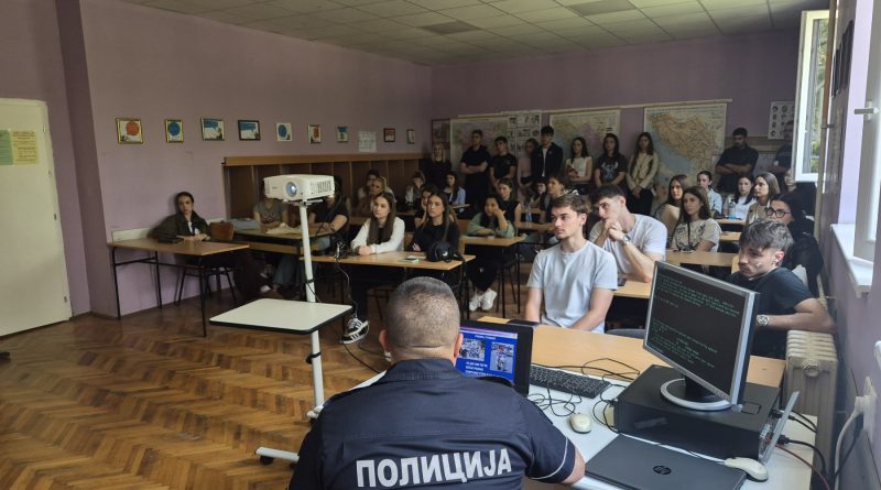 Предавање о безбедности у саобраћају за матуранте